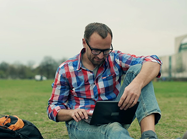 找个便宜货源的电话轰在线轰炸平台自助下单